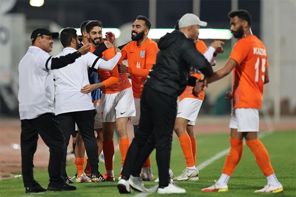 كاظمة يهزم العربي ويحجز مقعداً في دور الـ6
