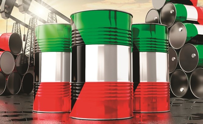 الكويت تخطط لاستثمار 80 مليار دولار لتنفيذ مشاريع نفطية
