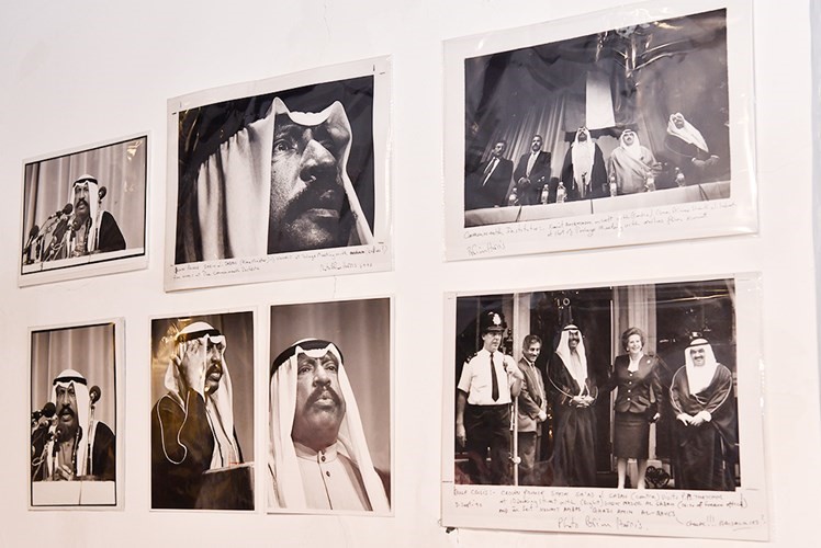 من الصور المعروضة في بيت ديكسون
