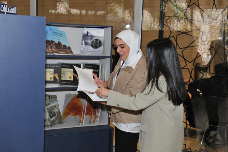 جامعة الكويت تستضيف معرض المجلس الوطني للثقافة والفنون والآداب لبيع الكتب والإصدارات الثقافية