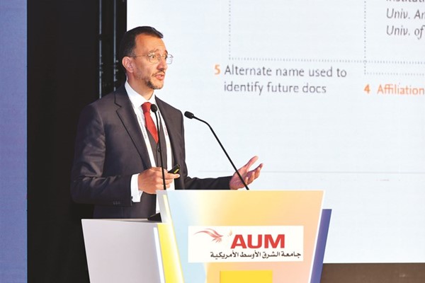 وائل منصور- مستشار اول ابحاث شركة elsevier