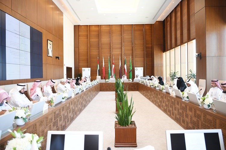جانب من اجتماع عمداء شؤون الطلبة الخليجي