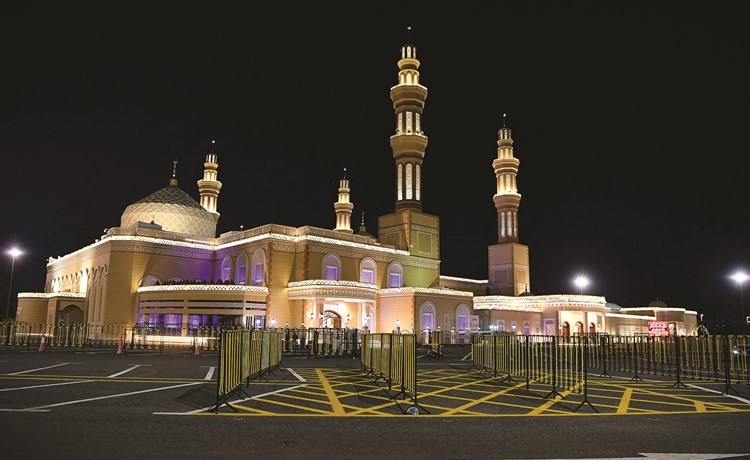 مسجد بلال بن رباح في أزهى حلة لاستقبال المصلين والمتهجدين خلال شهر رمضان المبارك		(قاسم باشا)