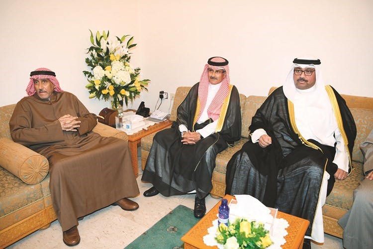 الشيخ عبدالله العلي والشيخ مبارك الدعيج والشيخ جابر الدعيج