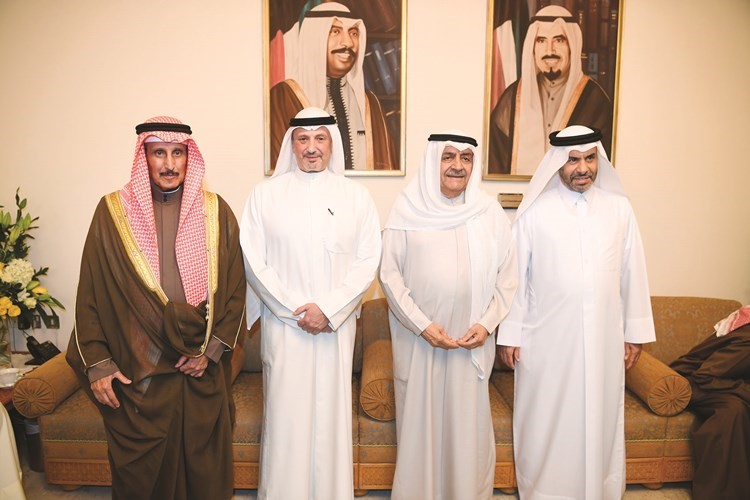 ضرار الغانم والشيخ سالم العبدالله يهنئان