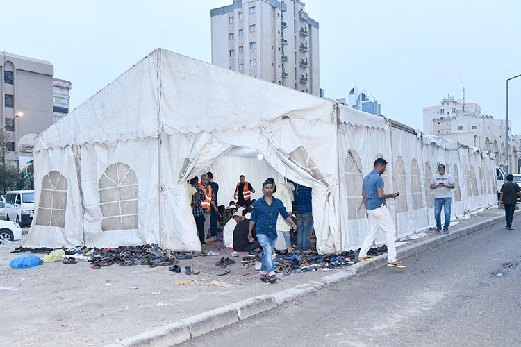 احدى خيم الافطار المقامة في البلاد