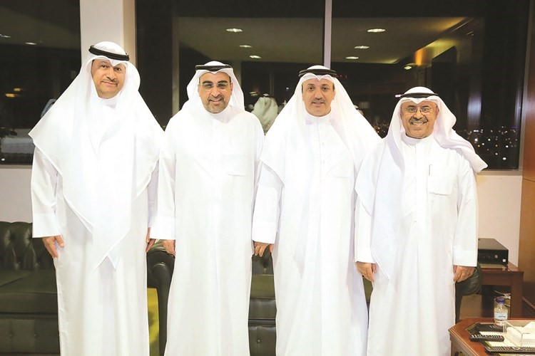 د.عامر الرطام وهاشم القلاف والمستشار عبيد العتيبي والمستشار جزا العتيبي