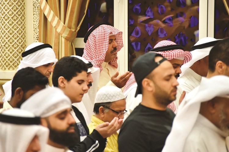 اللهم احفظ الكويت وأهلها	 (أحمد علي)