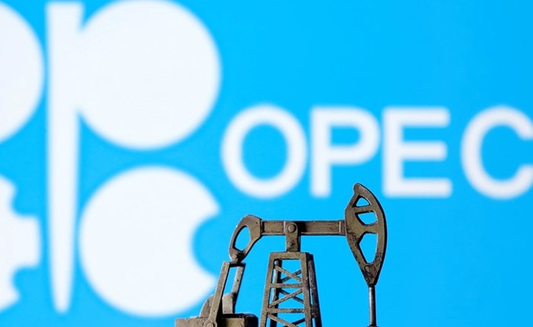 «كامكو إنفست»: تخفيضات «أوپيك+» ستقلّص نمو اقتصادات الخليج.. لكن ارتفاع النفط سيعوضها