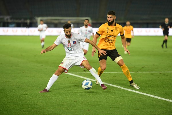  جانب من كلاسيكو الكرة الكويتية الذي ابتسم للكويت على حساب القادسية (قاسم باشا)