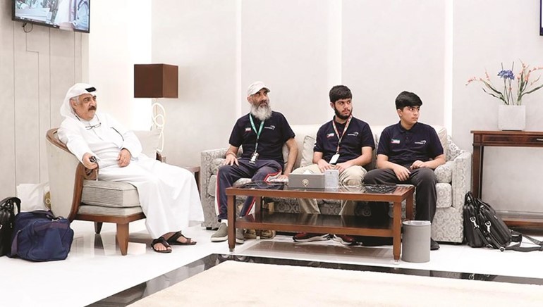 من أعضاء الوفد