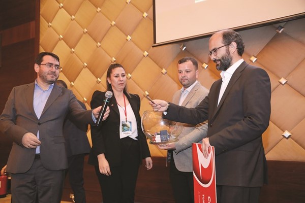 مؤتمر الخطوط التركية-زين علام 