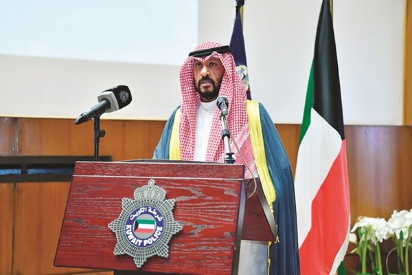 الشيخ طلال الخالد يلقي كلمة أمام الضباط المرقين