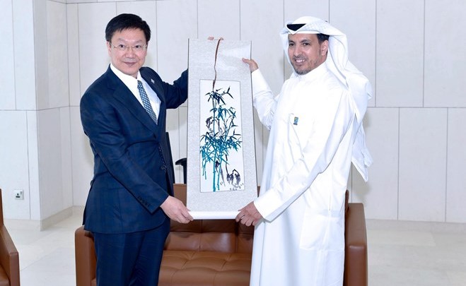 جامعة الكويت تستضيف وفداً من الصين لبحث سبل التعاون المشترك في مجالات التعليم واللغة