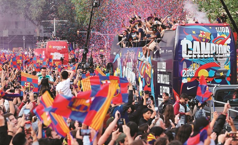 جماهير برشلونة تحتفل بلقب «الليغا»