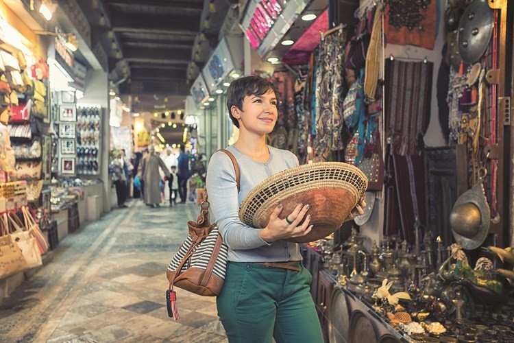 سوق مطرح من أهم المعالم السياحية في مسقط