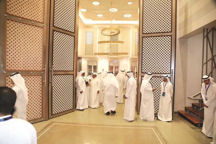 الحضور في المقر الانتخابي لمبارك العرو