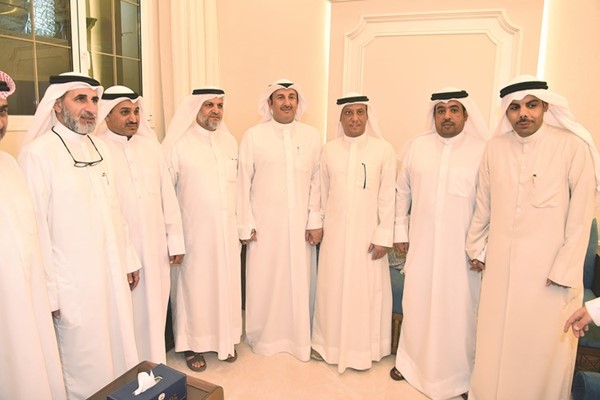  ومستقبلا عددا من الناخبين
