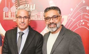 ناصر المانع مع الرئيس التنفيذي لـ مارينا ميديا الإعلامي مهند يوسف