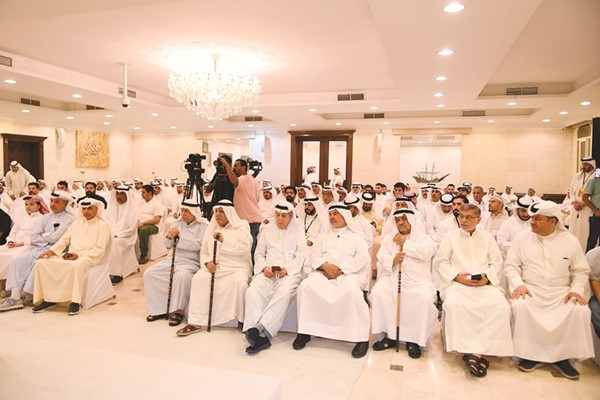 جانب من الحضور خلال ندوة عاشور