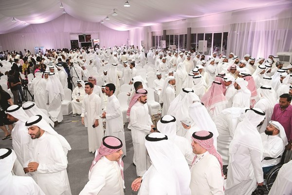 المقر الانتخابي لمرشح الدائرة الثانية عبدالوهاب العيسى مزدحما بأبناء الدائرة