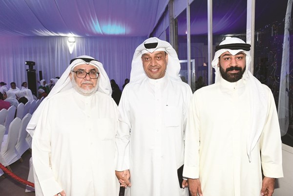 أ.د.حمد المطر وجمال الكندري وأحد الحضور