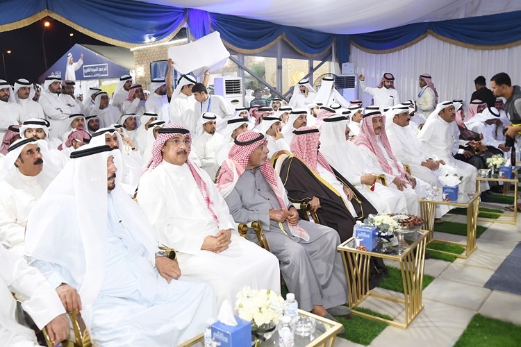 حضور كبير من ابناء الدائرة في المقر الانتخابي للمرشح ثامر السويط