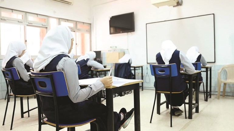 إحدى لجان طالبات التعليم الديني