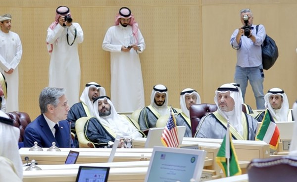 وزير الخارجية الشيخ سالم العبدالله يترأس وفد الكويت بالاجتماع المشترك بين وزراء الخارجية الخليجيين ونظيرهم الأميركي