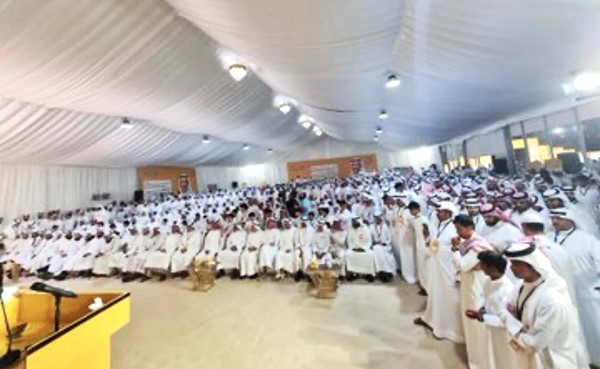 حشد من أبناء الدائرة يباركون لبدر نشمي بالنجاح