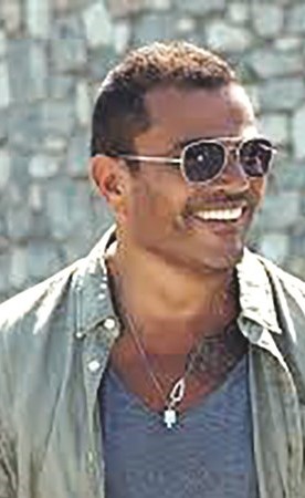 بعد 12 عاماً.. عمرو دياب يغني في بيروت