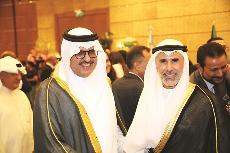 الشيخ جراح الجابر وسفير خادم الحرمين الأمير سلطان بن سعد