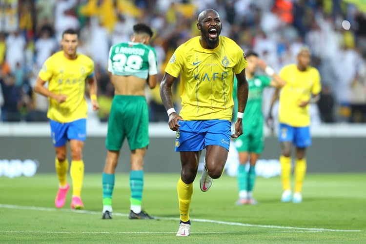 بثلاثية.. النصر يتخطى الرجاء المغربي في كأس الملك سلمان
