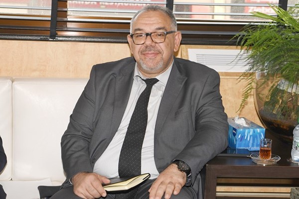 أيمن الأخرس