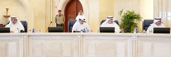 الوزراء فهد الشعلة ود.أحمد العوضي ومحمد العيبان ود.جاسم الأستاد خلال الاجتماع