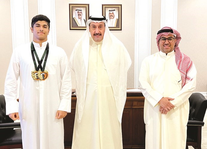 الحمود مستقبلا أحمد الجاركي ووالده فهد الجاركي