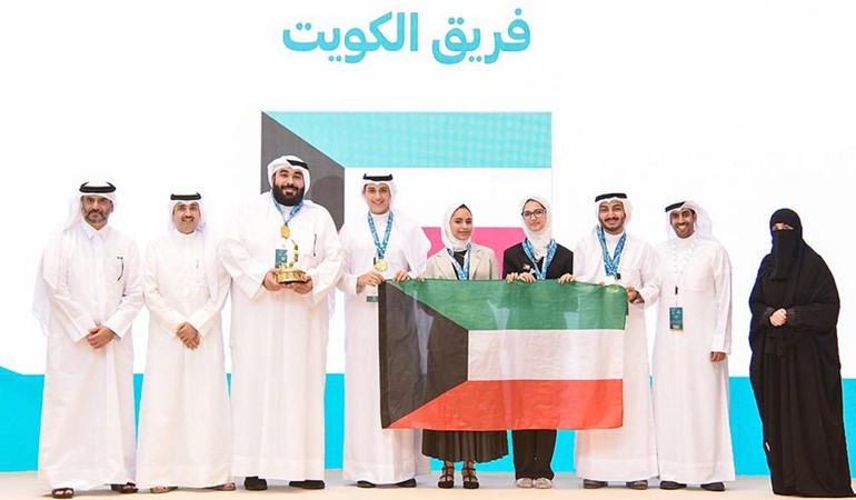 فريق مناظرات المدارس الكويتي يحقق المركز الأول بالدوحة