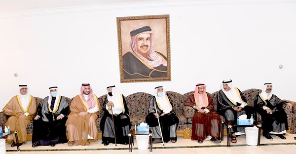 صاحب السمو الملكي الأمير تركي بن محمد بن فهد يقدم واجب العزاء إلى الشيخ جابر العبدالله والشيخ فيصل السعود والشيخ د.إبراهيم الدعيج وسمو الشيخ ناصر المحمد  وسمو الشيخ صباح الخالد والشيخ بندر الجابر بحضور السفير السعودي سمو الأمير سلطان بن سعد