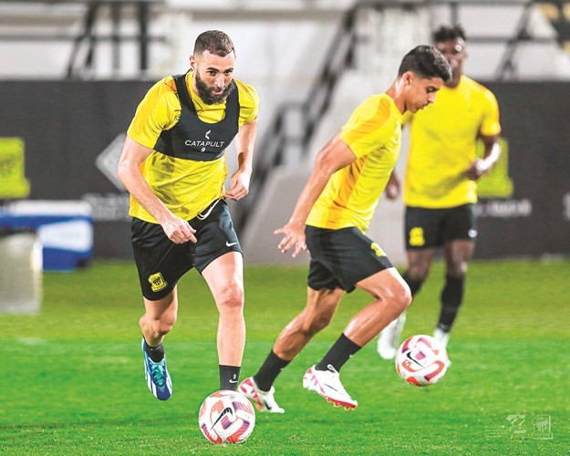 الاتحاد للعودة إلى الانتصارات.. وقمة بين الهلال والأهلي غداً