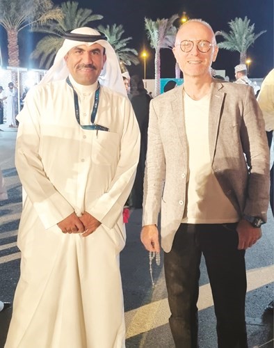 الأنباء مع الممثل السوري مصطفى الخاني