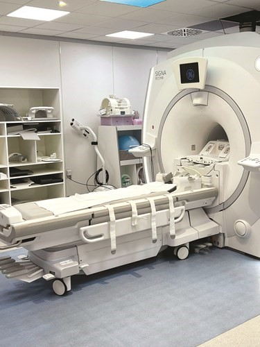 جهاز تصوير الأورام والالتهابات (PET/MRI) الأول من نوعه في الكويت