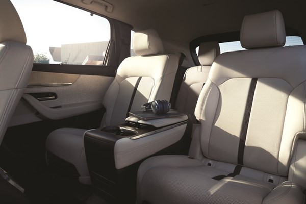 مازدا CX - 90 الجديدة كلياً مستقبل القيادة