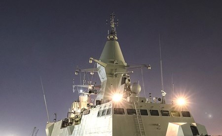 الفرقاطة الإماراتية (الحصن)