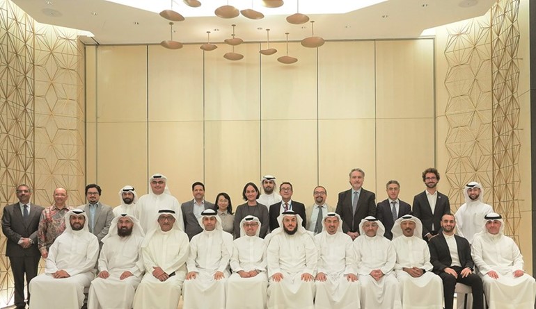 الإدارة التنفيذية في بيتك مع مسؤولي برنامج الأمم المتحدة الإنمائي