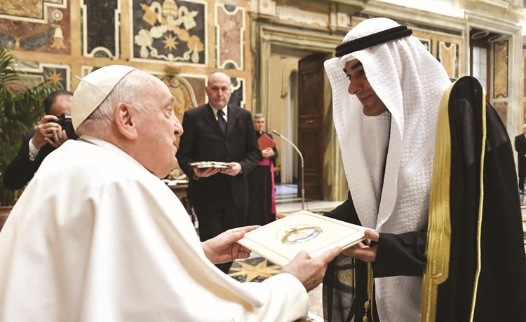 السفير يعقوب السند يقدم أوراق اعتماده إلى البابا فرنسيس