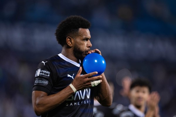 الهلال يبتعد بصدارة الدوري السعودي