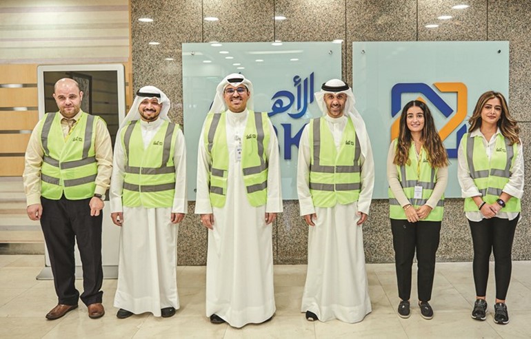 متطوعو البنك خلال شهر رمضان المبارك