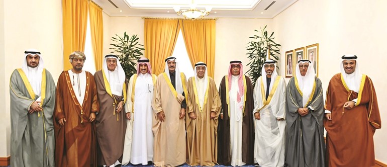 سمو الشيخ محمد بن مبارك آل خليفة مستقبلا رؤساء الجمعيات الصحافية الخليجية