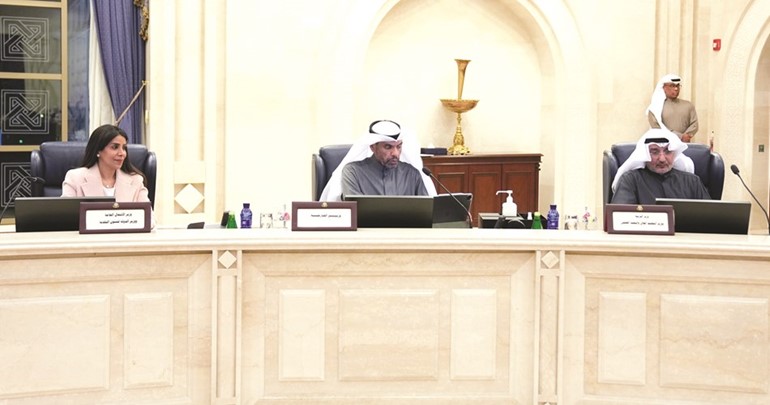 د.عادل العدواني وعبدالله اليحيا ود.نورة المشعان