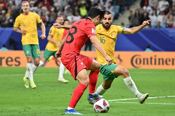 كوريا الجنوبية تعبر أستراليا وتضرب موعداً مع الأردن في نصف نهائي كأس آسيا